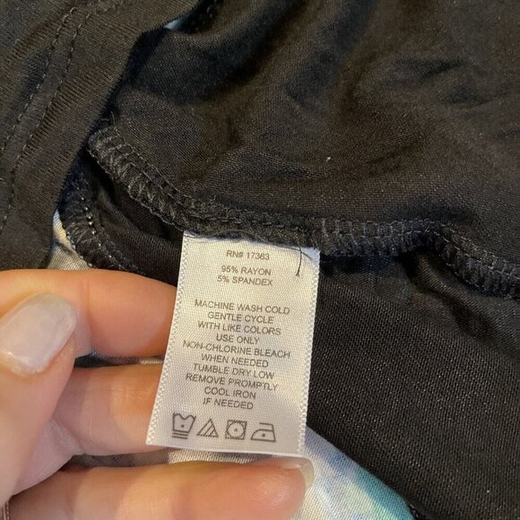 Ellen Tracy Women's Floral Maxi Dress Size S Halter Shark Bite Hem Stretch Boho - Picture 13 of 16